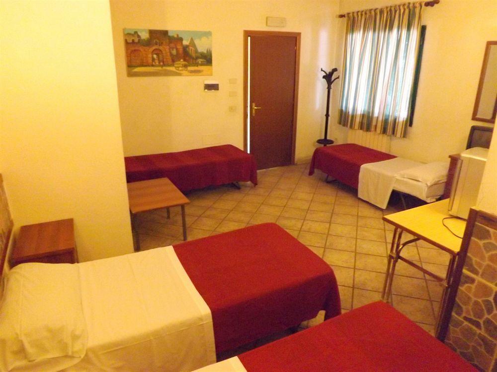 Hotel Antico Residence Roma Monterosi Exterior foto